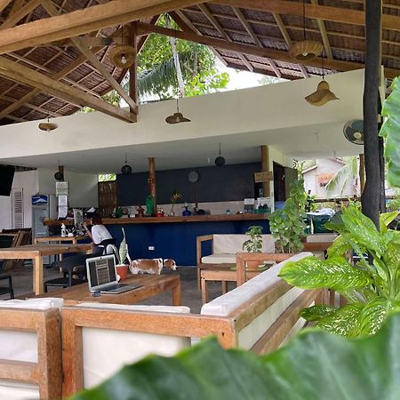 Dawn Patrol Siargao Hostel General Luna  Bagian luar foto