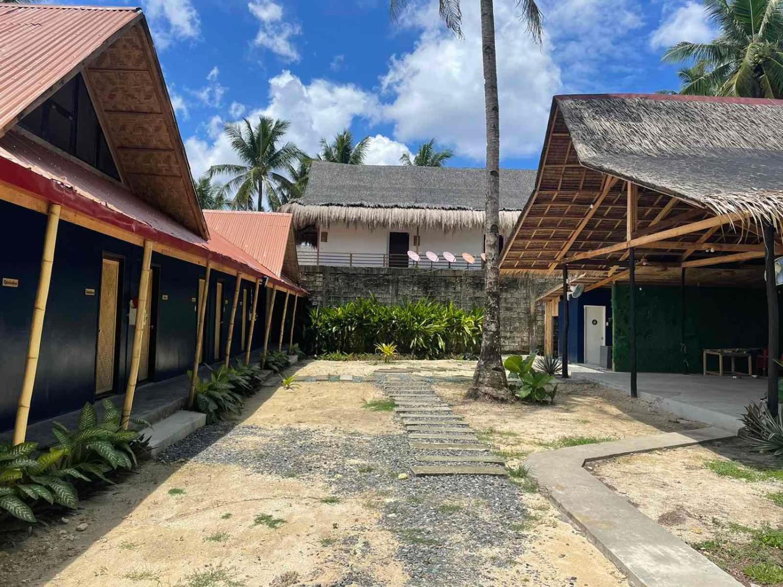 Dawn Patrol Siargao Hostel General Luna  Bagian luar foto